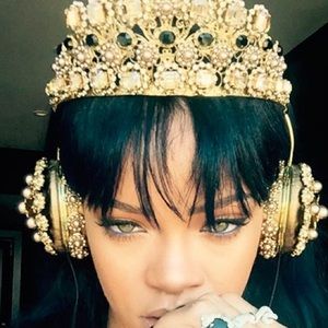 Meet your Posher, Chloe